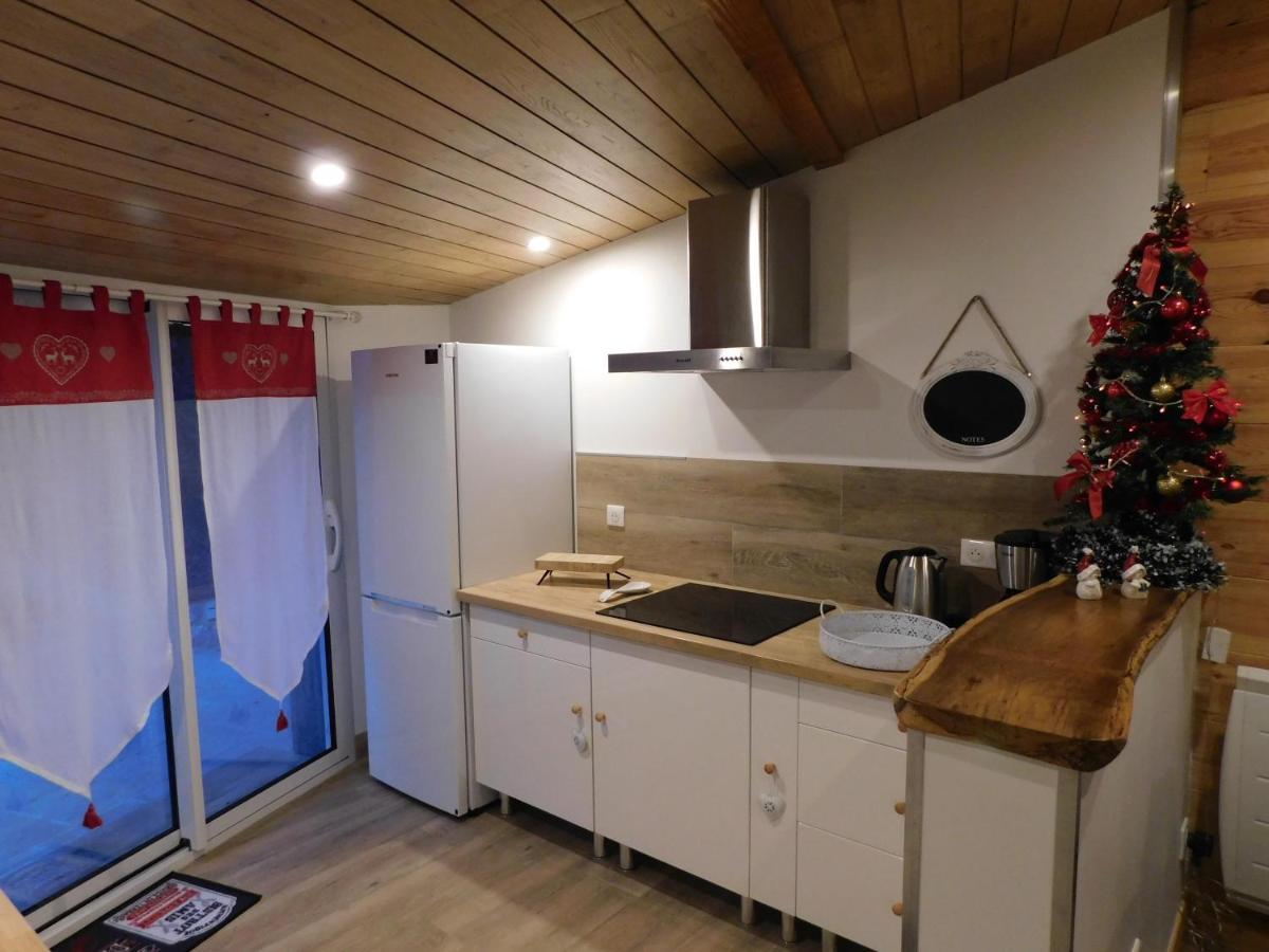 Logement Paisible A La Campagne Aubarede Εξωτερικό φωτογραφία